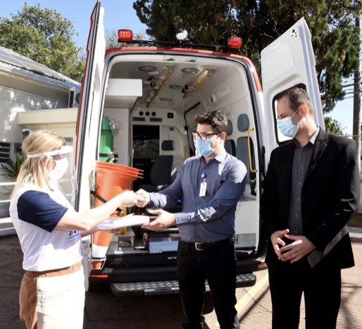 São Vicente recebe doação de ambulância