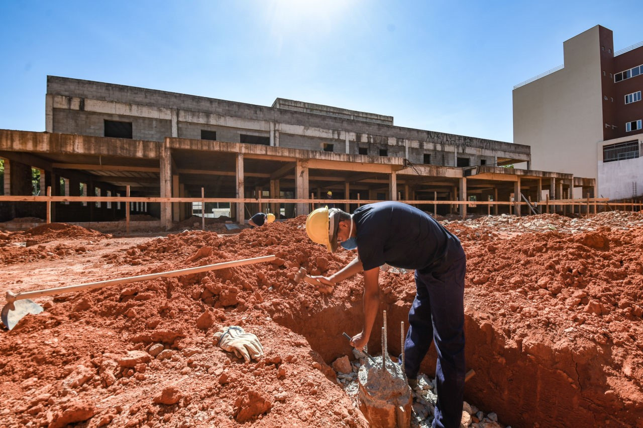 Prefeitura de Jundiaí pode estar com salários de trabalhadores das obras do Canil da GM e da UPA da Ponte