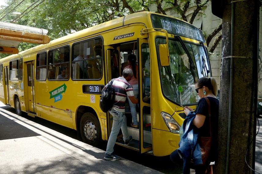 Vereadores aprovam alterações da lei do Conselho de Transportes. Mas, não revogam lei mais velha