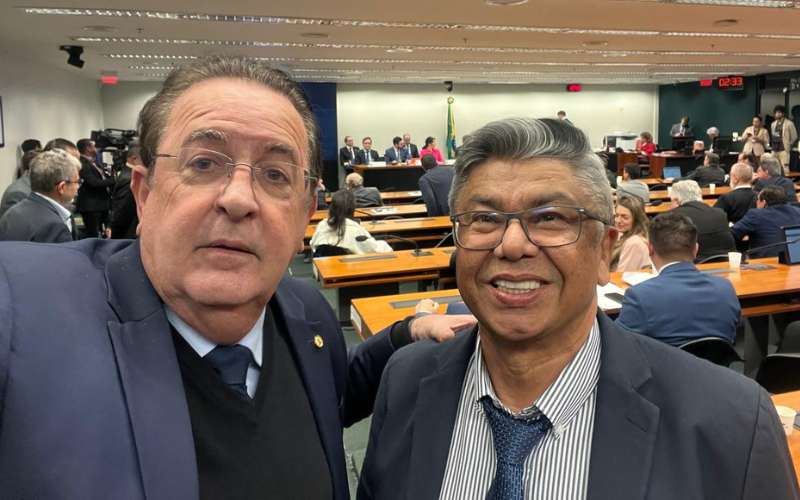 Sincomerciários de Jundiaí e deputado Motta seguem fortes para acabar com a escala 6 x 1