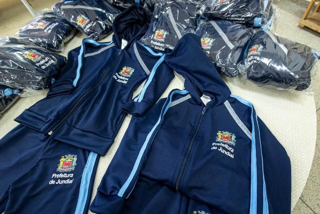 Jundiaí reúne confecções amanhã (3) para explicar como funcionará o voucher para uniformes escolares